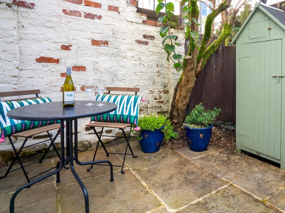 Quarry Cottage Courtyard Garden Pass The Keys سيرنسيستر المظهر الخارجي الصورة